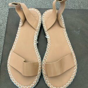 Abercrombie & Fitch Sandals size 6/7